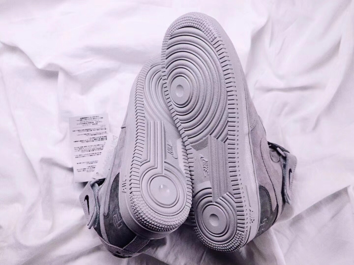 耐克af1灰白色穿搭,耐克af1灰女款高帮搭配