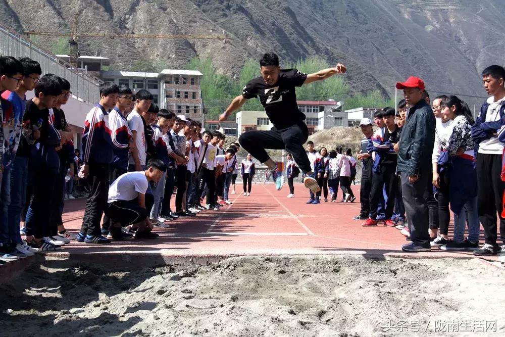 文县一中表彰会,文县一中在甘肃省高中排名