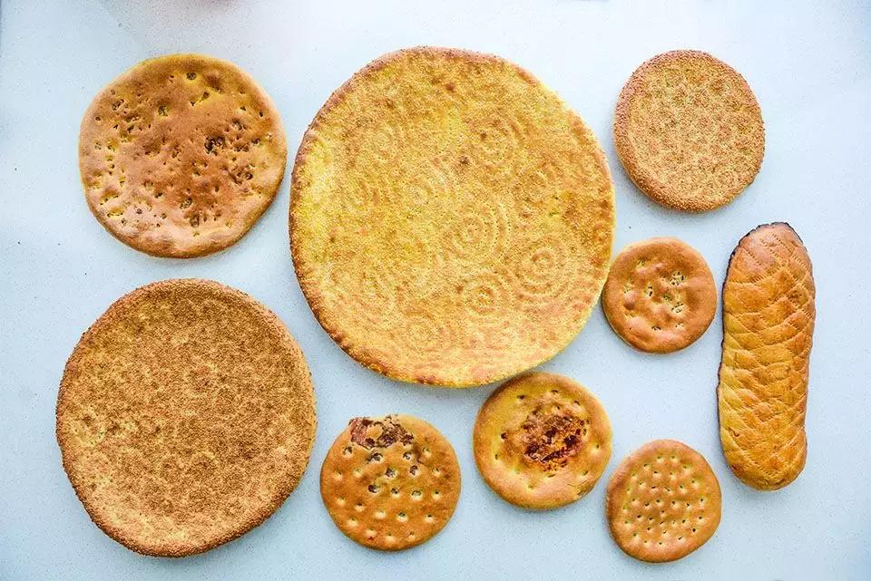 昌吉哪一家的馕做的好吃,昌吉最好吃的馕饼