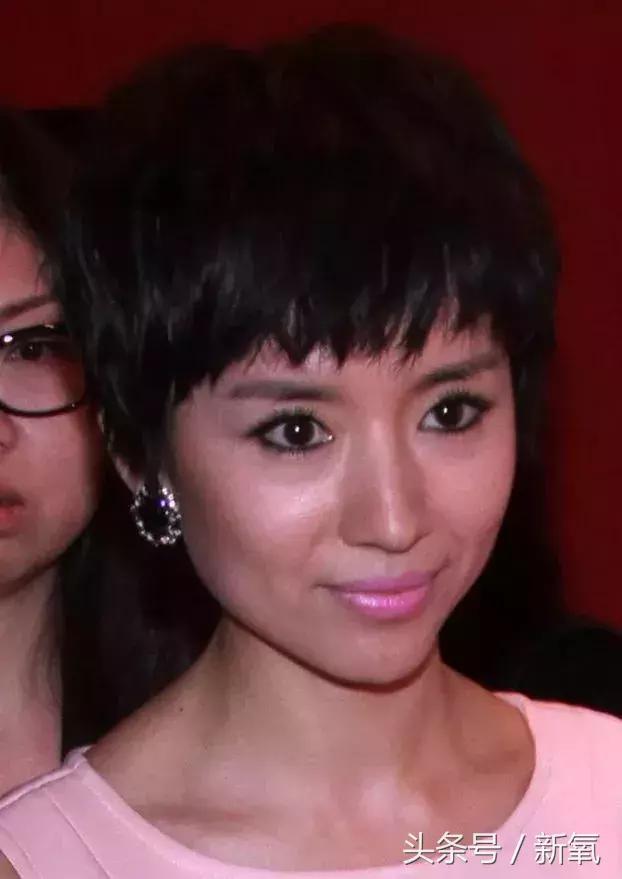 杨幂和周笔畅的互怼令人羡慕,为什么杨幂和周笔畅这么好