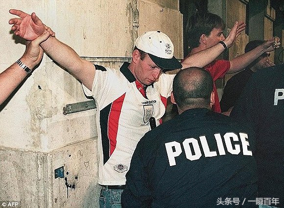 足球史上最严重的球场打架事件,足球史上最严重的球迷惨案