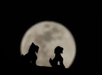 蓝血月出现意味着什么,超级蓝血月视频