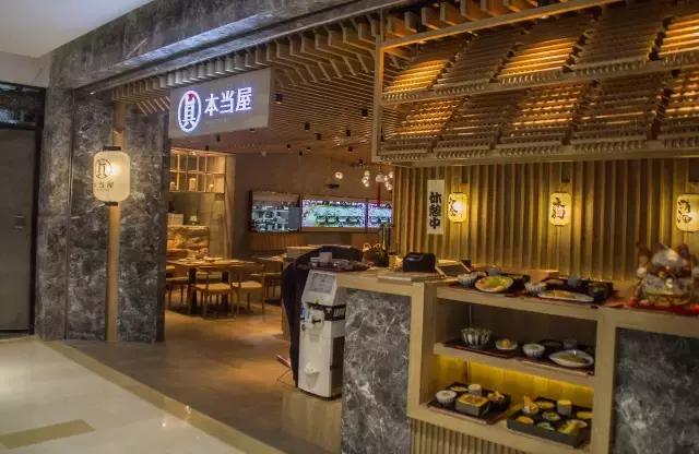 魔都最漂亮的公交,魔都最好吃的小吃一条街