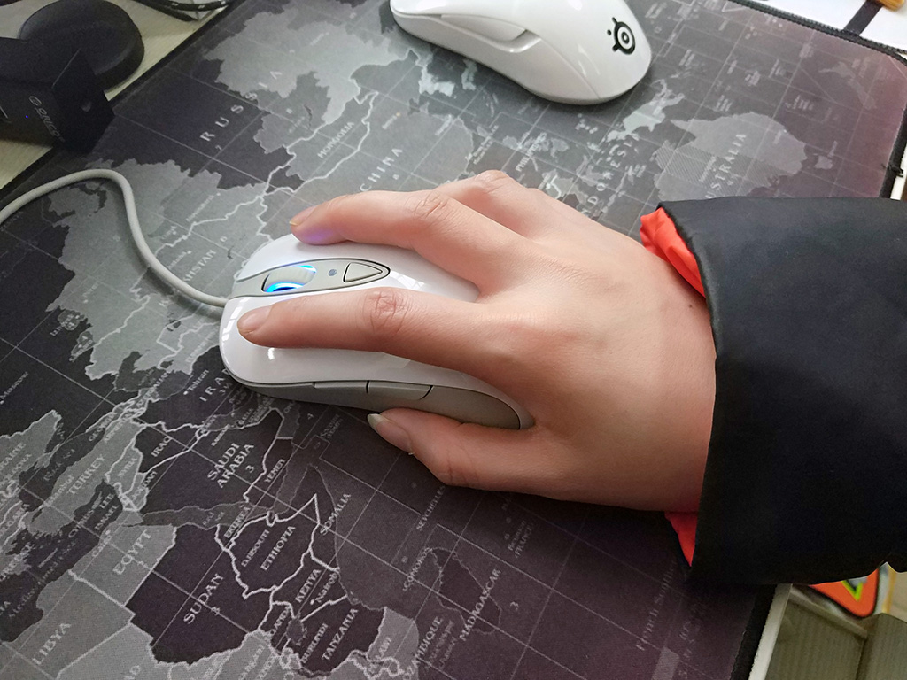 论背景至强大，论颜值我不言败霜冻之蓝，为自己代言