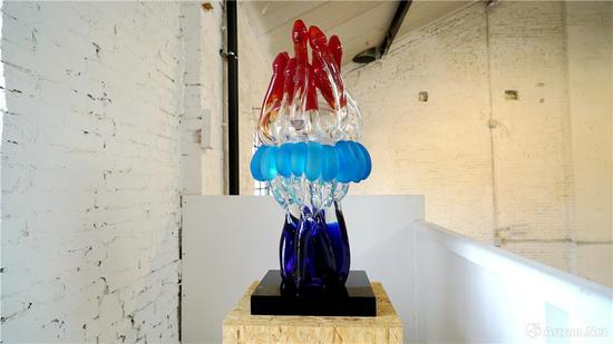 当代国际范“曾振伟的快乐人”