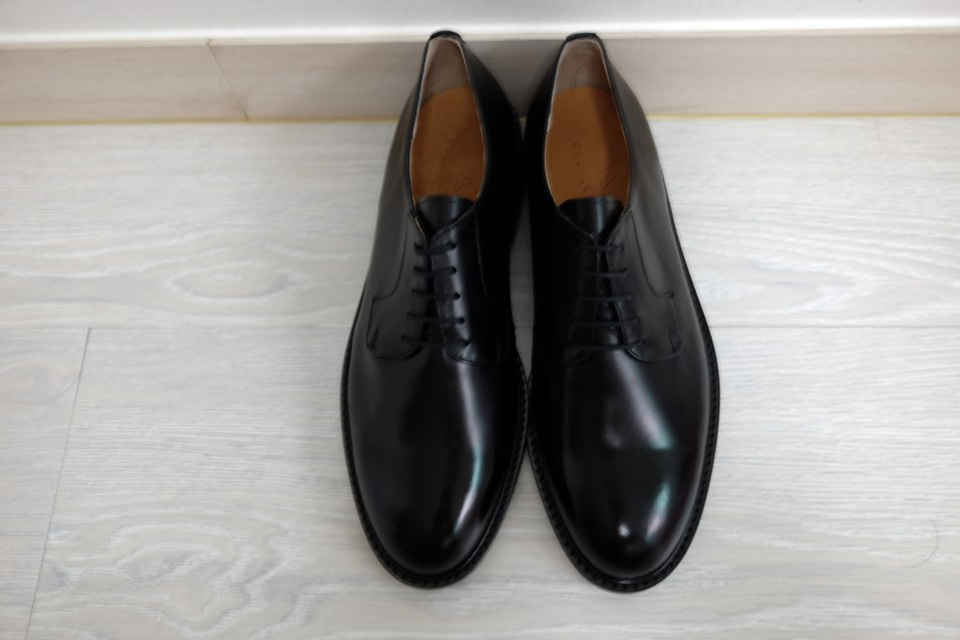 反绒皮鞋磨脚怎么办,新皮鞋磨脚最好的小窍门是什么