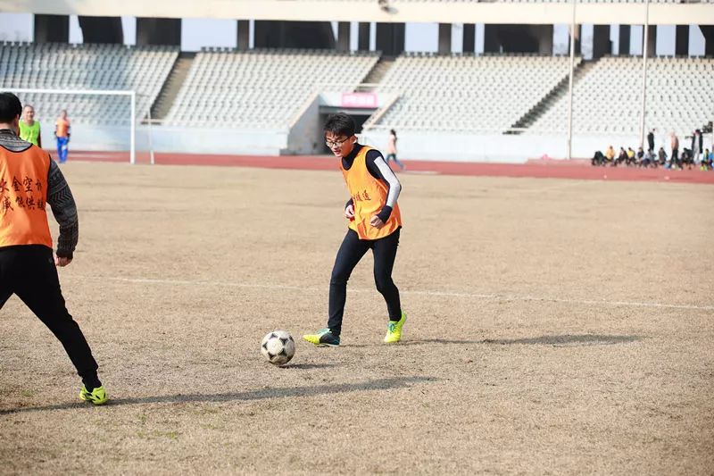 星旭实业2018年金意陶瓷砖|卡思摩地板贺岁杯足球赛在南昌举行