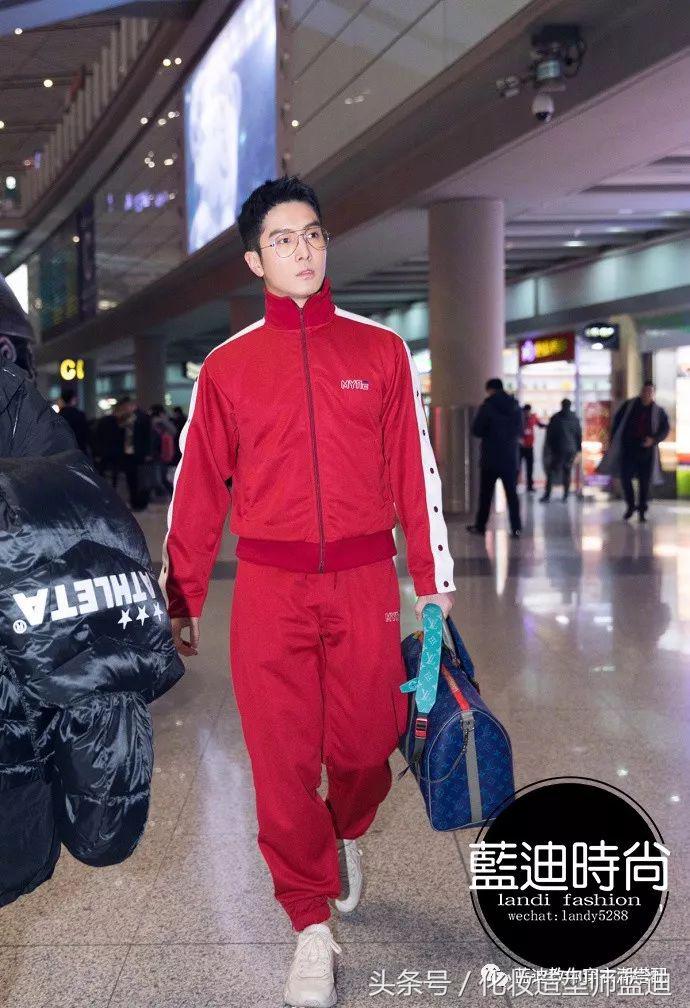 王俊凯节目穿戏服,王俊凯演唱会无边界穿搭