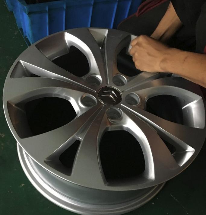 雪铁龙三代c5优缺点,雪铁龙c5没备胎怎么办