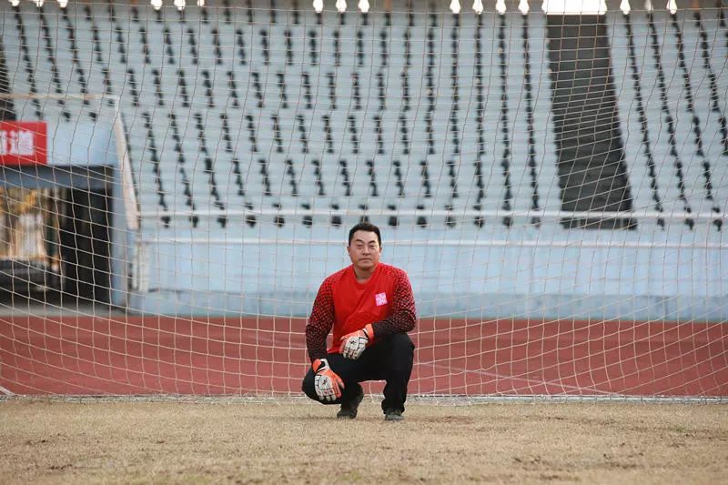 星旭实业2018年金意陶瓷砖|卡思摩地板贺岁杯足球赛在南昌举行