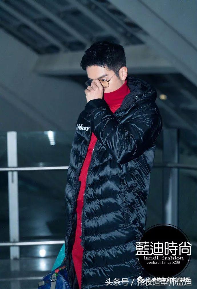 王俊凯节目穿戏服,王俊凯演唱会无边界穿搭