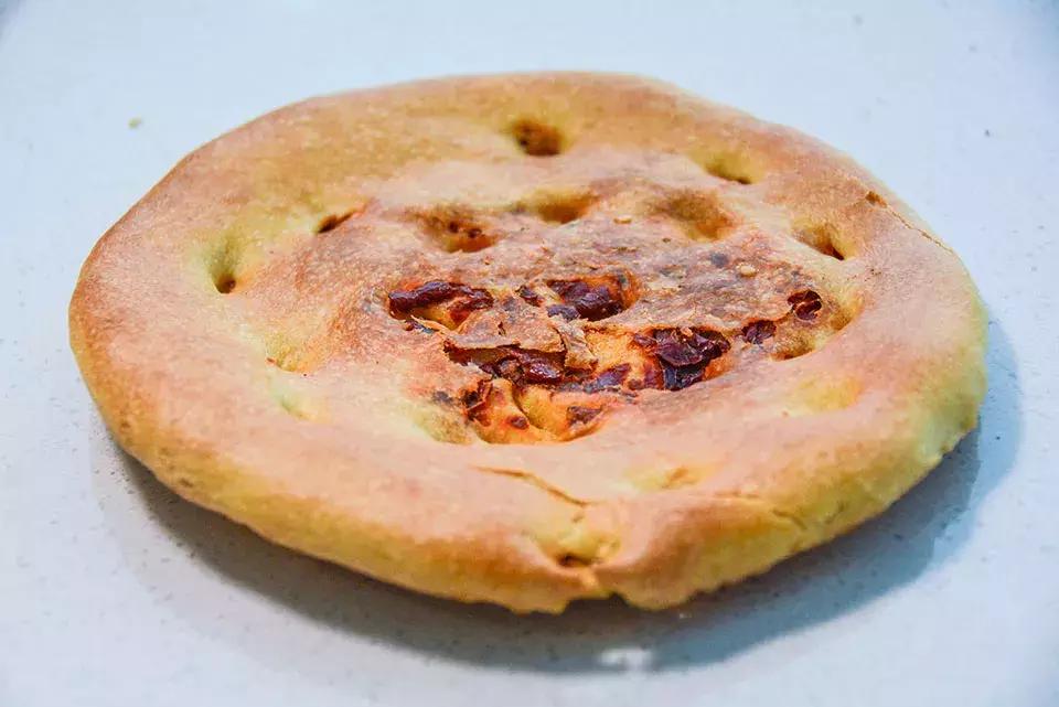 昌吉哪一家的馕做的好吃,昌吉最好吃的馕饼