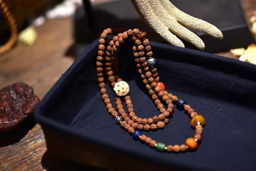 佛珠手串材料的寓意和禁忌,佛珠手串搭配讲究禁忌什么