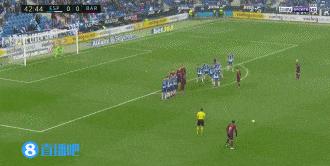 加泰德比梅西过人,国家德比梅西被几人铲倒