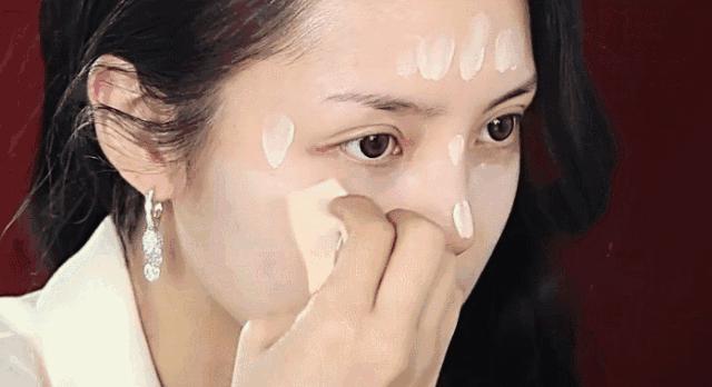 最简单修复断掉的口红,粉底液和口红断了该怎么修复