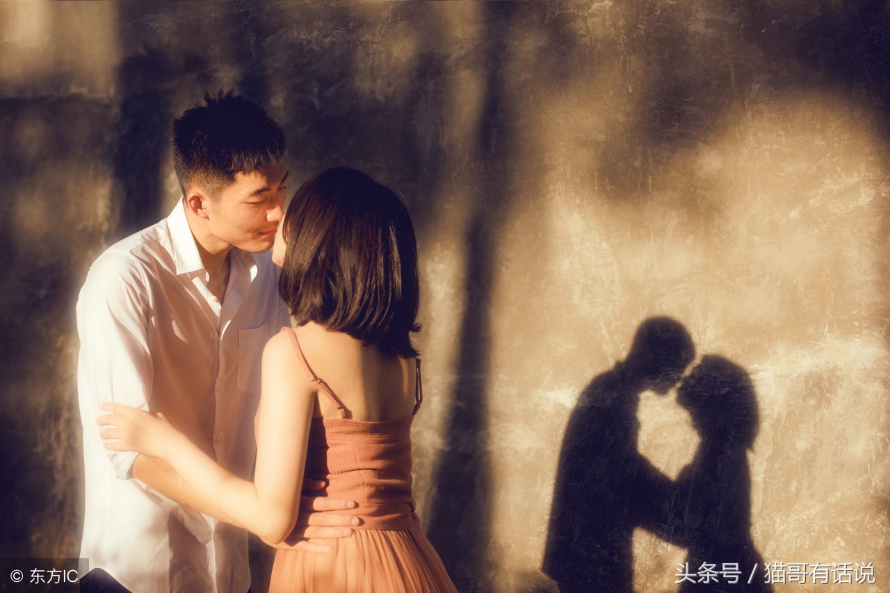 表妹结婚老公随2000，婚礼过后她发来43字短信，家里炸了锅