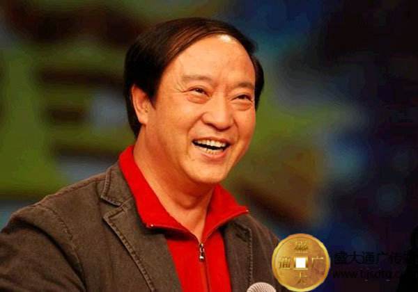 与赵本山齐名的小品艺术家,牛群和冯巩成名