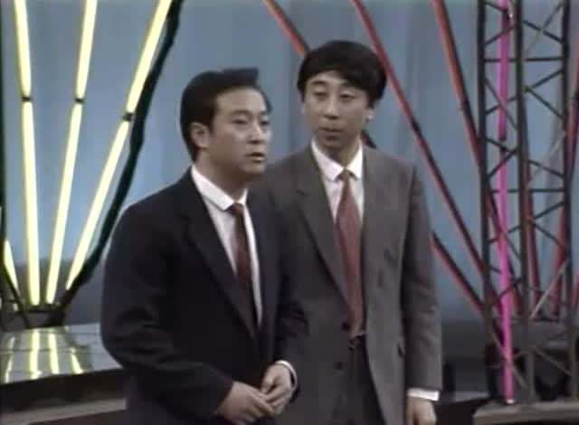 与赵本山齐名的小品艺术家,牛群和冯巩成名