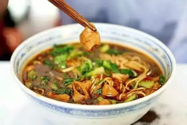 魔都最漂亮的公交,魔都最好吃的小吃一条街