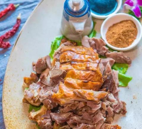 魔都最漂亮的公交,魔都最好吃的小吃一条街