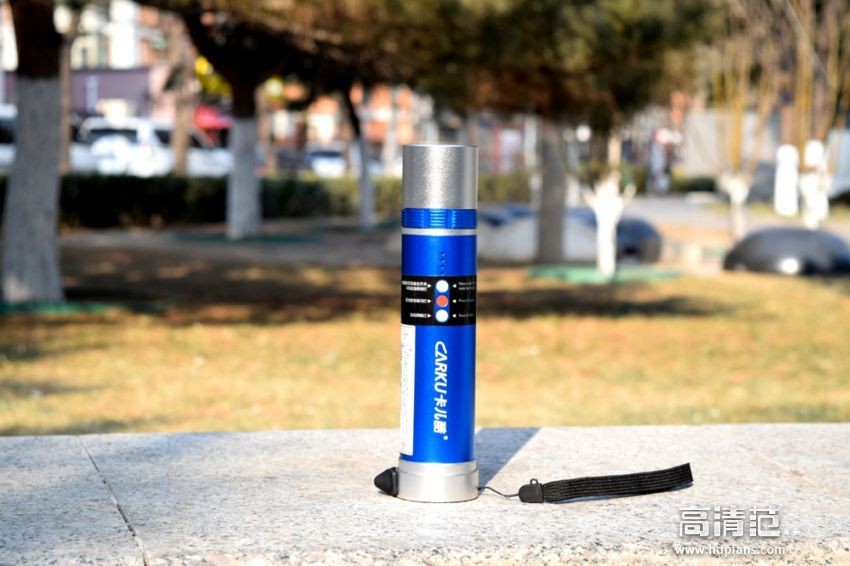 车载应急多功能手电筒,车用户外应急工具多功能手电筒