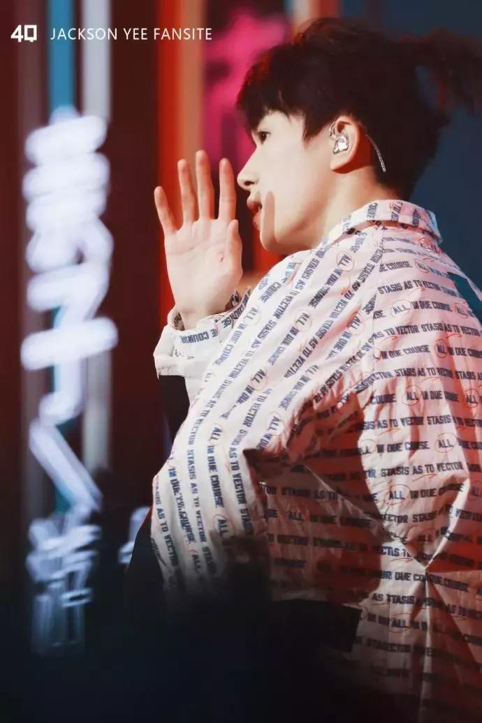 魔法城堡tfboys易烊千玺solo,易烊千玺个人舞台solo舞蹈