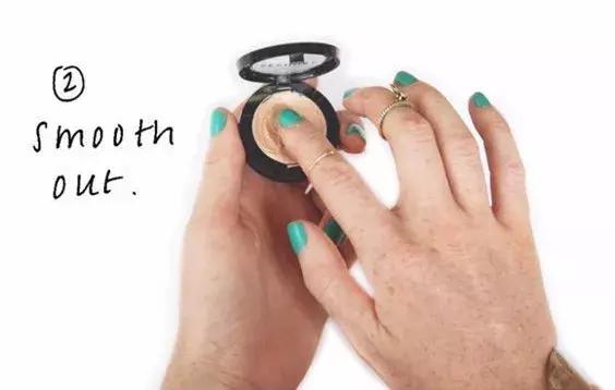 最简单修复断掉的口红,粉底液和口红断了该怎么修复