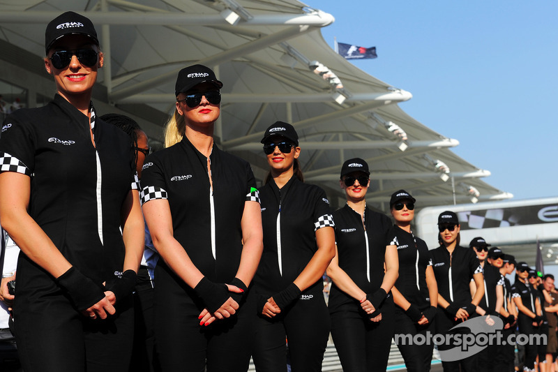 f1为什么取消赛车女郎,f1赛车比赛赛车女郎