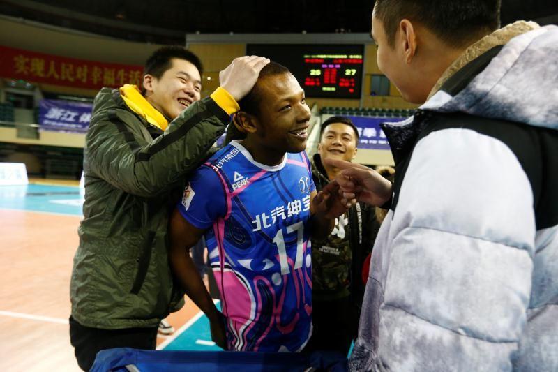 中超或将再现本土混血球员，三大球顶级联赛混血球员集齐都是黑人