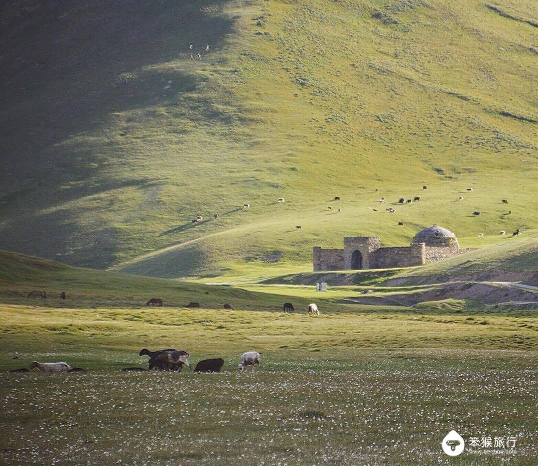 这里曾是中国领土，被誉为「中亚瑞士」，游客3天拿到电子签