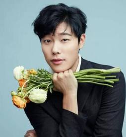 秋冬季阳光清爽好打理的男生发型,男生韩式气垫烫发型