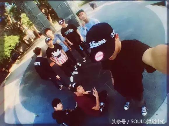 不减震易搭配怎么跳街舞？街舞必备5款鞋！