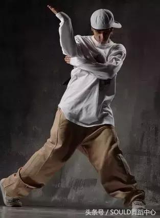 不减震易搭配怎么跳街舞？街舞必备5款鞋！