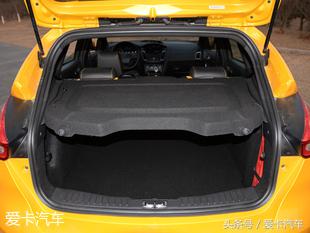 现在最值得入手的两厢车,动力强劲操控好两厢车推荐
