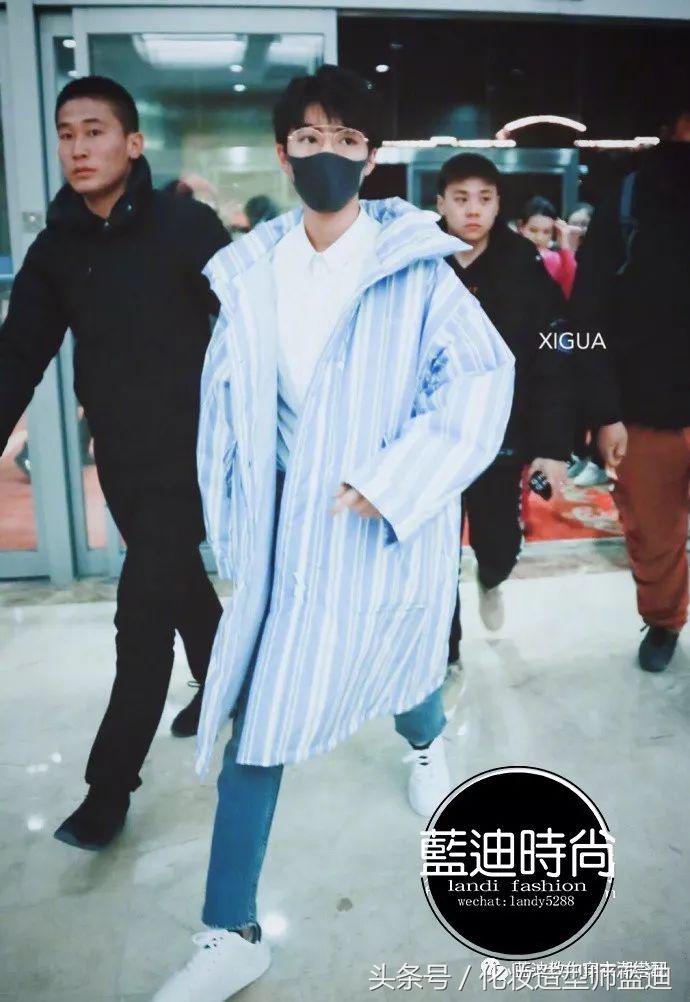 王俊凯节目穿戏服,王俊凯演唱会无边界穿搭