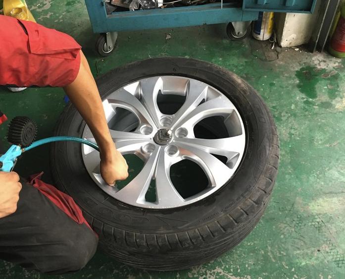 雪铁龙三代c5优缺点,雪铁龙c5没备胎怎么办