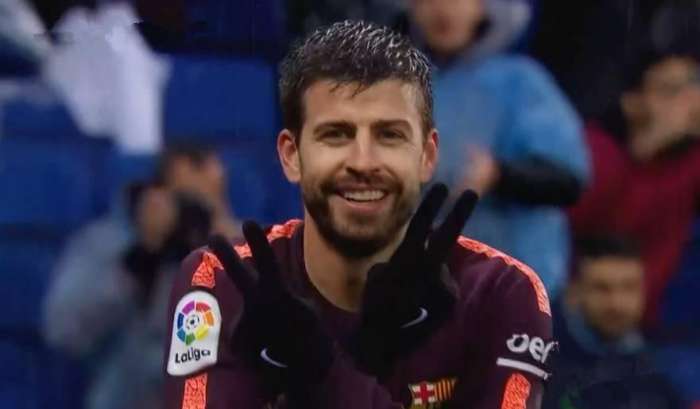 加泰德比梅西过人,国家德比梅西被几人铲倒