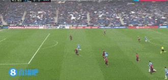 加泰德比梅西过人,国家德比梅西被几人铲倒