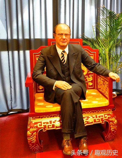 这是史上最虚伪的一场盛会，全世界几乎被蒙骗，注定从此臭名昭著