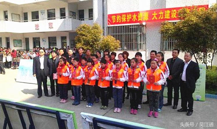 八坼小学是什么时候建校的,八坼中学和八坼小学