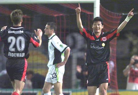 在欧洲五大联赛豪门踢球,欧洲五大联赛比起nba谁更厉害