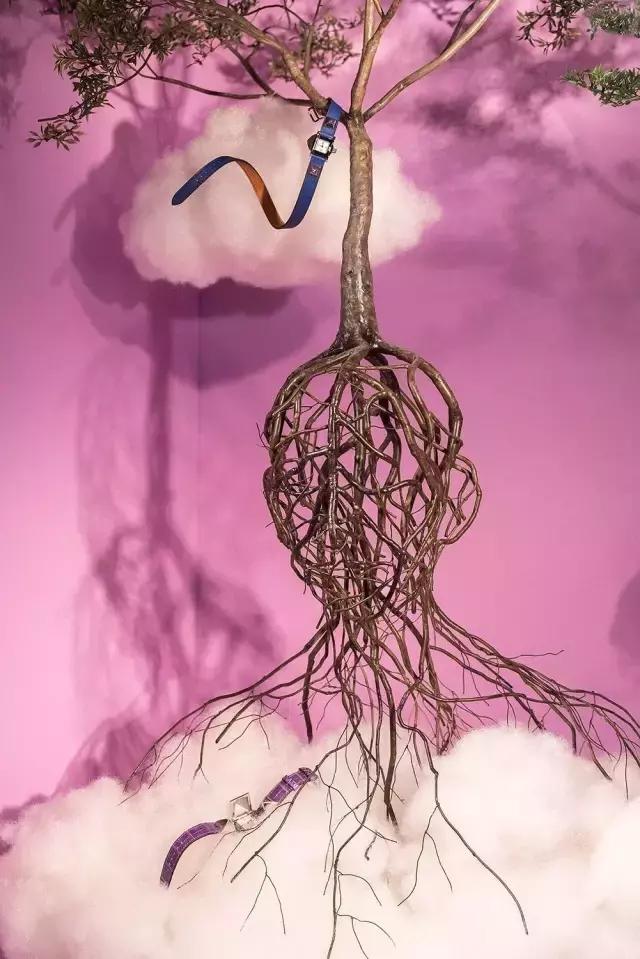 爱马仕的橱窗设计,爱马仕橱窗设计展示案例分析