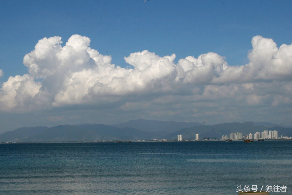 三亚情人湾一个浪漫又静谧的海湾