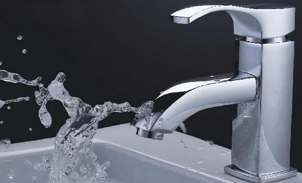 水龙头安装的时候少半圈怎么办,水龙头安装太深拆不下来