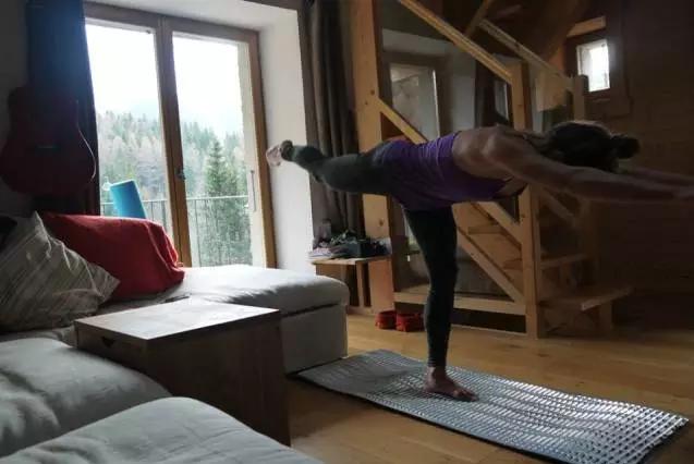 比赛前怎么预防崴脚,崴脚后怎么预防血栓