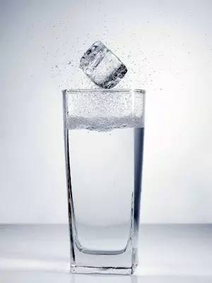 男士眼部补水抗皱去黑眼圈,男士护肤去皱纹去黑眼圈