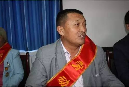 脱贫致富奔小康一个都不能少,脱贫致富踏上幸福路