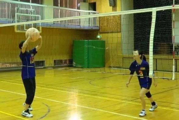 麻麻，请再打一次我完美柔润丰满的屁屁吧！