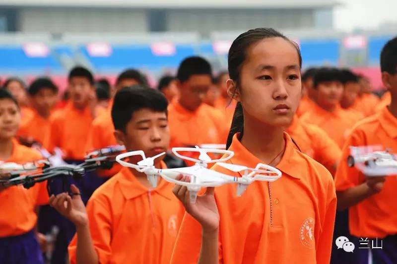 临沂汤庄实验学校运动会开幕式,2015临沂商城实验学校运动会