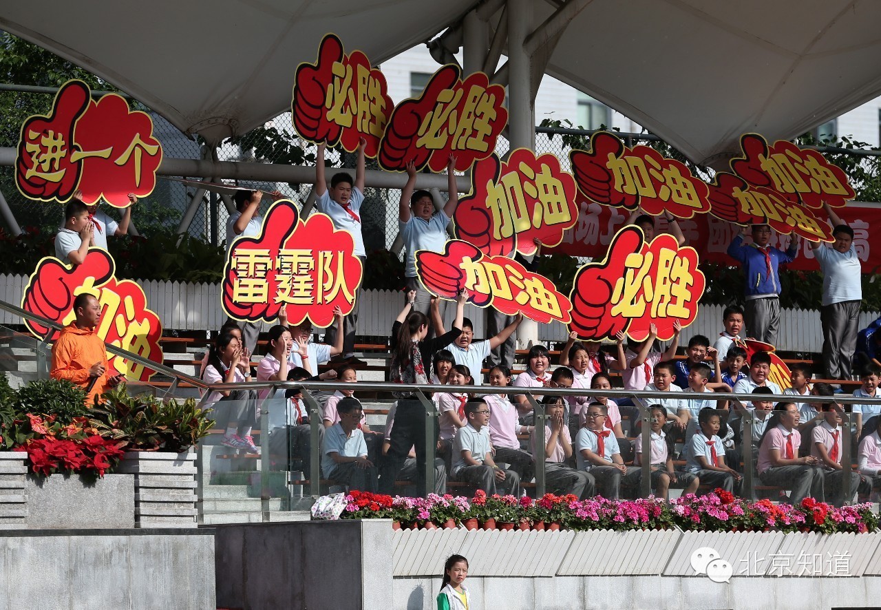 近年来学校足球的主要做法及效果,校园足球加教育是一条很好的道路